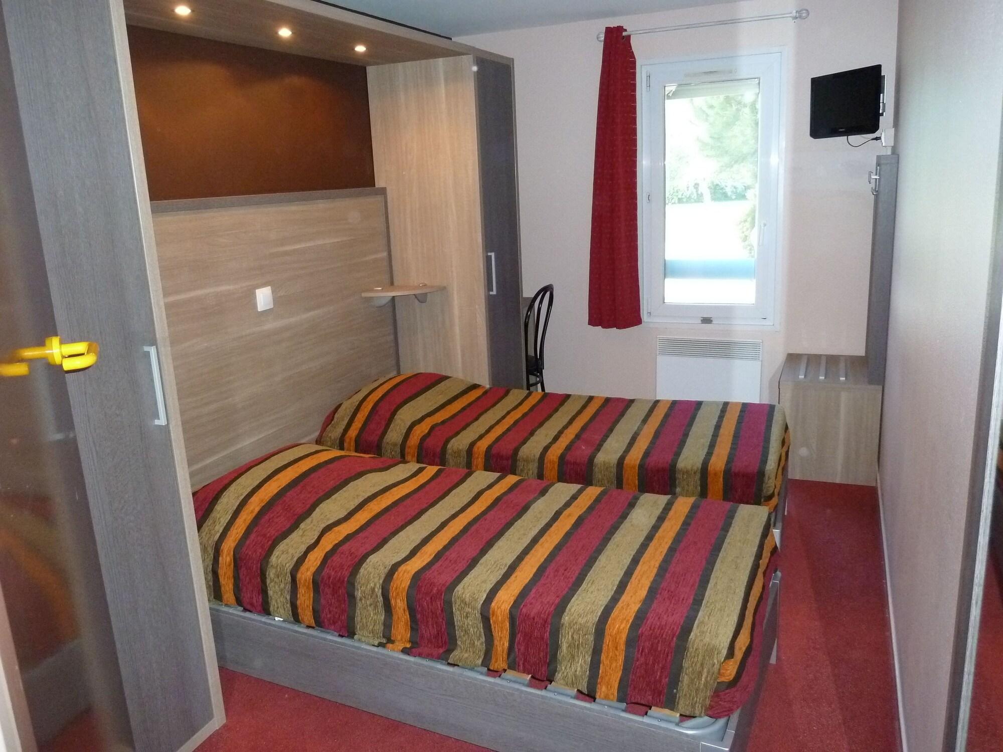 Lou Mistralou Hotel Saint-Andiol Bagian luar foto