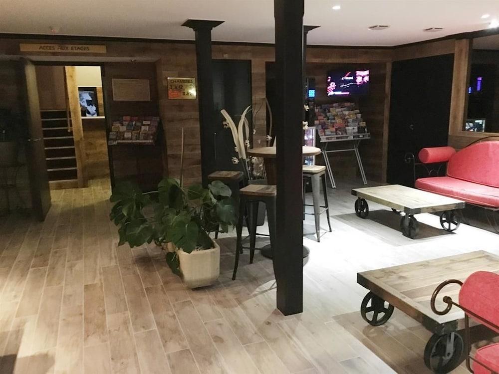 Lou Mistralou Hotel Saint-Andiol Bagian luar foto